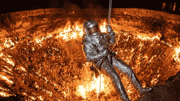 The Door to Hell – Darvaza Crater